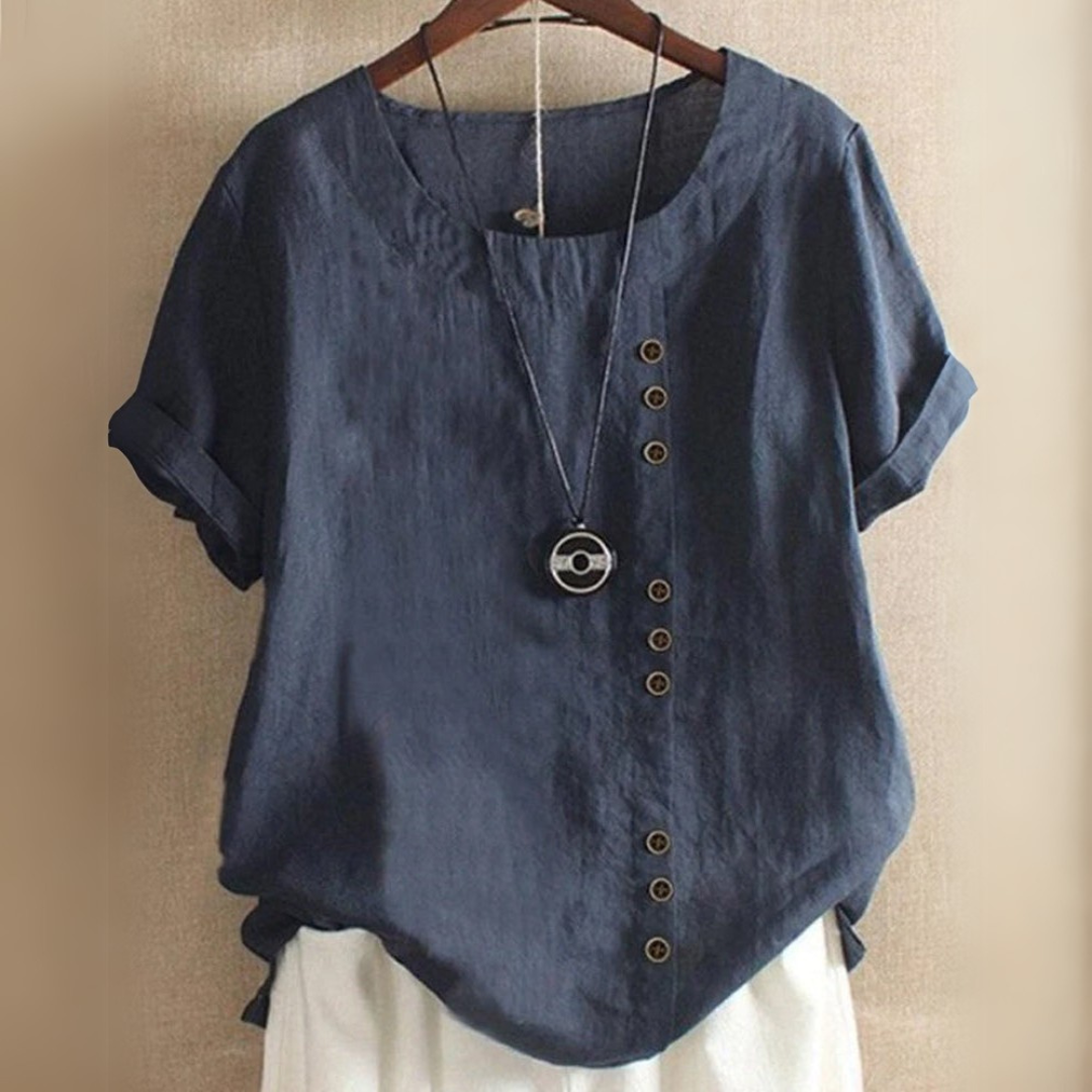 Kelly |  Flattering Everyday Blouse