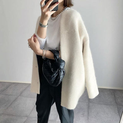 Refined and elegant cardigan