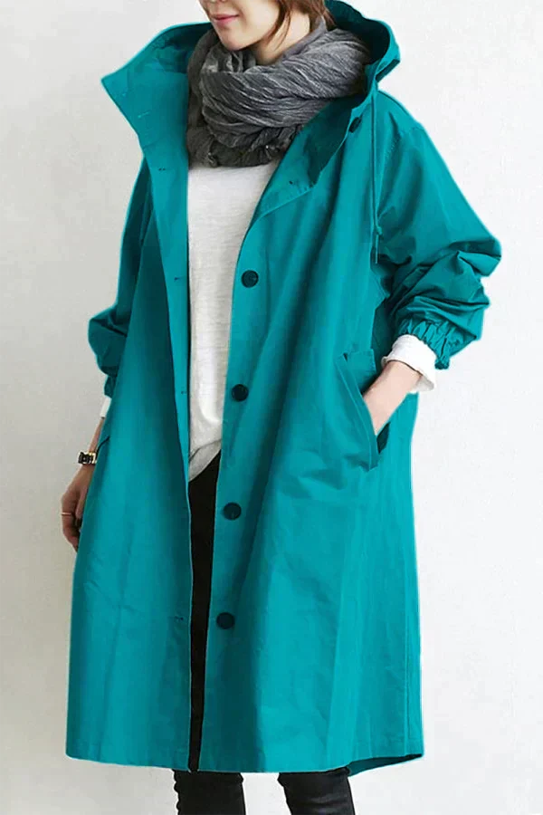 Stylish and water-repellent trench coat