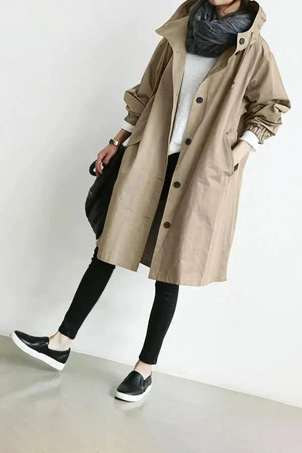 Stylish and water-repellent trench coat