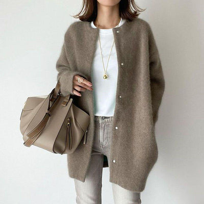 Refined and elegant cardigan